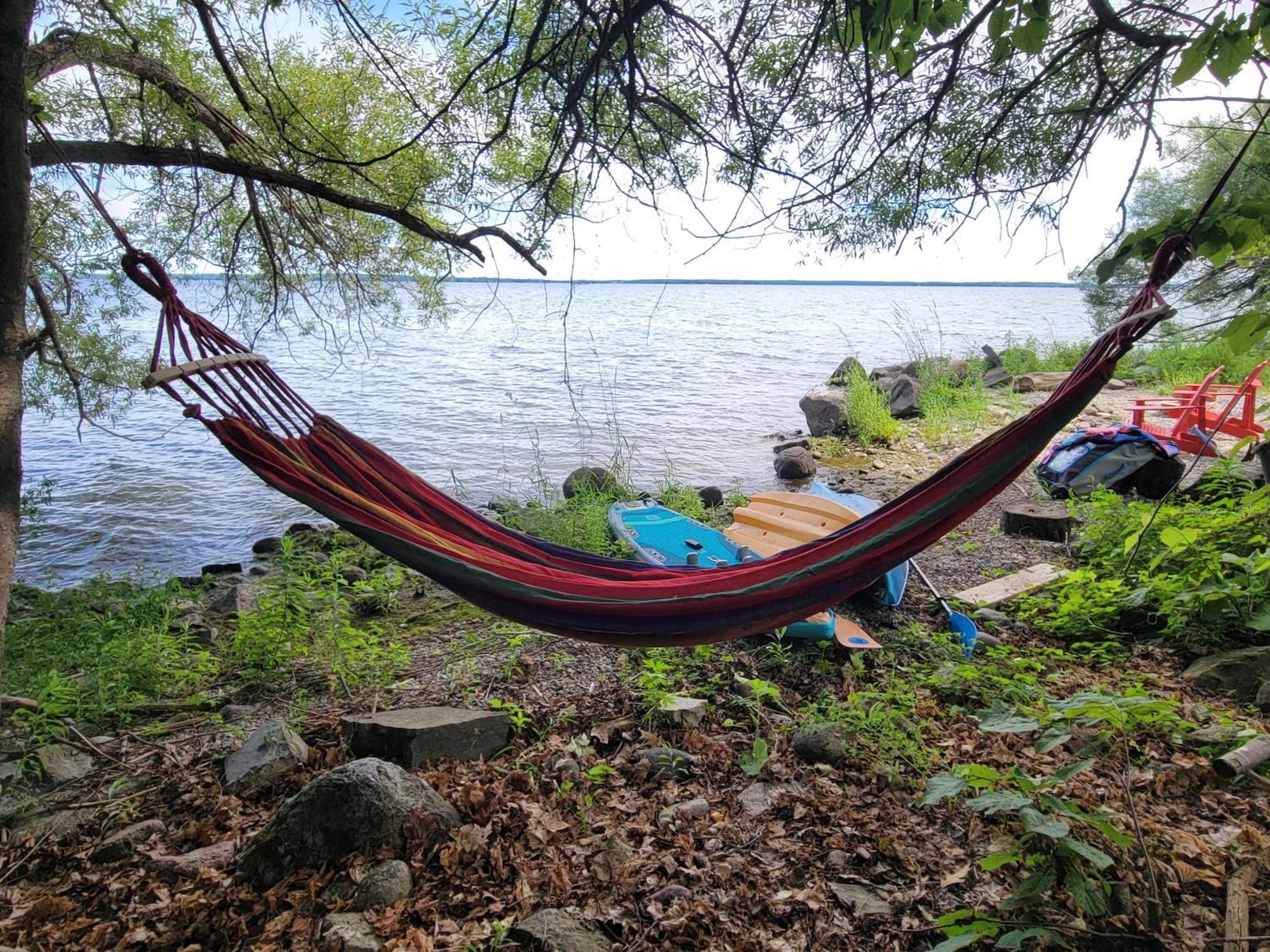 Unique Waterfront House With Private Beach Gananoque Exterior foto